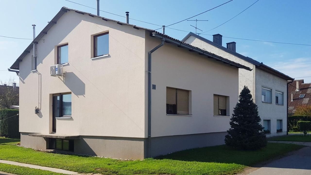 Apartman 13 Krizevci Bagian luar foto
